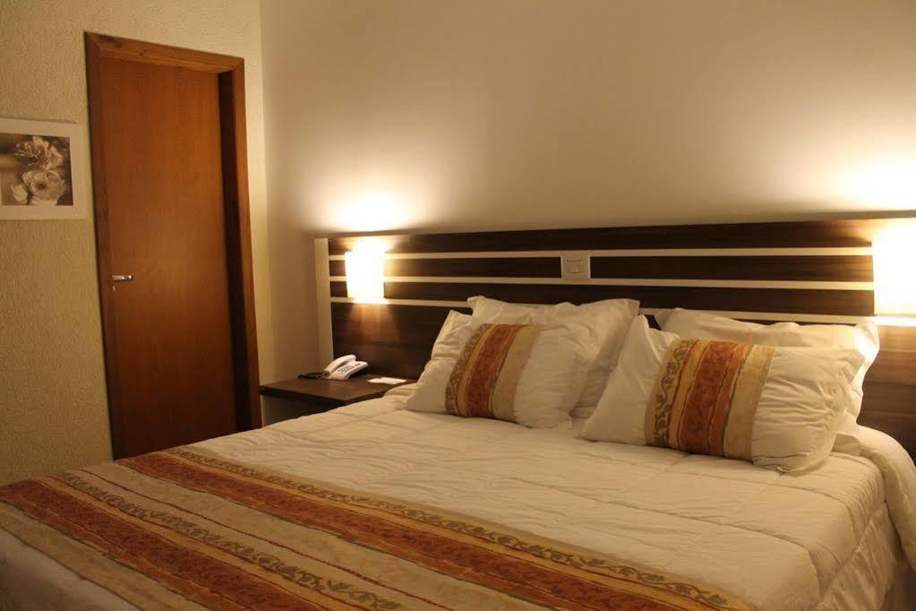 Hotel Imperial De Quatro Barras Extérieur photo